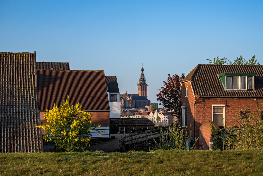 Rolstoelvriendelijke uitjes plannen: zo kies je een toegankelijke en rustige dag weg